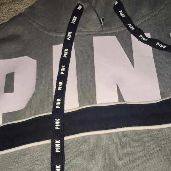 Sweatshirt - Picture 2 of 2